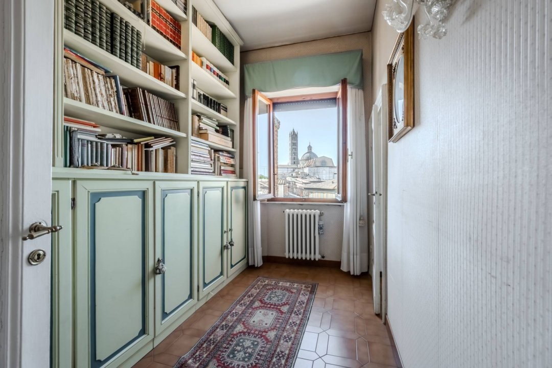 For sale penthouse in city Siena Toscana foto 16