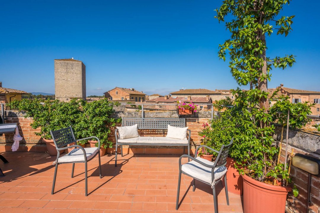 For sale penthouse in city Siena Toscana foto 5