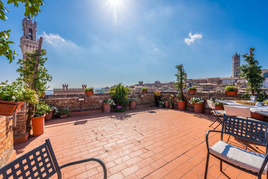 For sale penthouse in city Siena Toscana foto 3