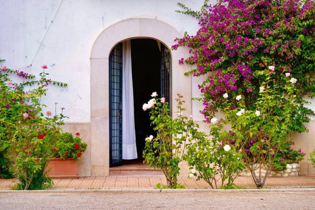Se vende villa in zona tranquila Lucera Puglia foto 40