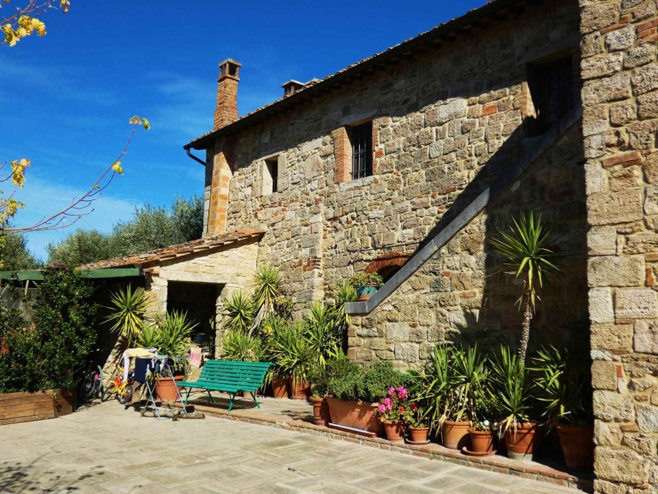 A vendre casale in zone tranquille Asciano Toscana foto 6