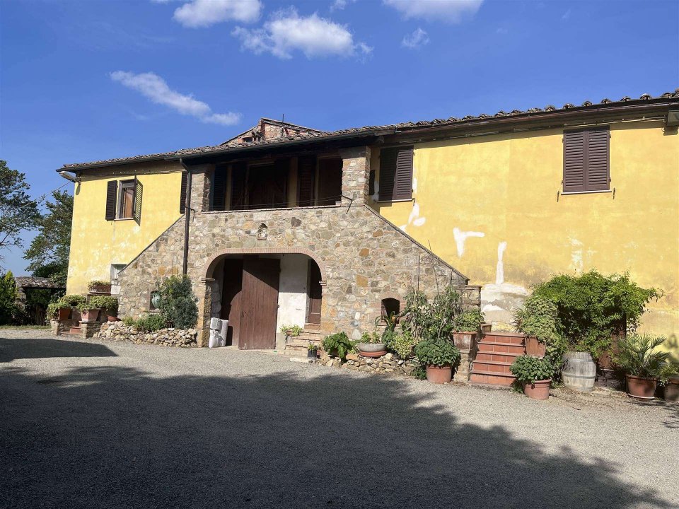 Para venda casale in zona tranquila Poggibonsi Toscana foto 14